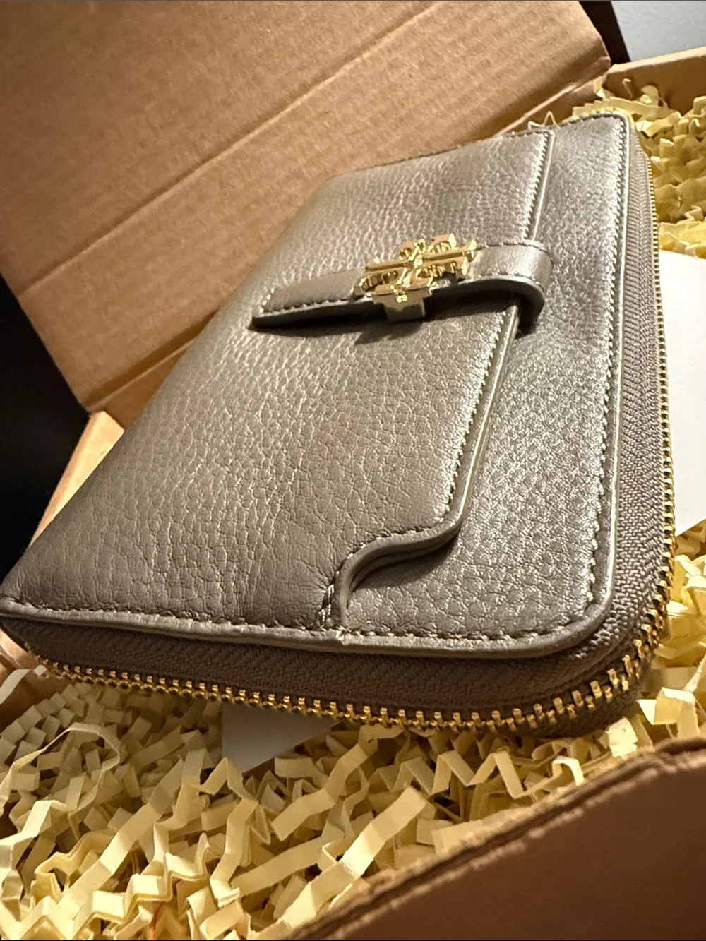 Tory Burch Sage Green Leather Zip Wallet with Logo Accent